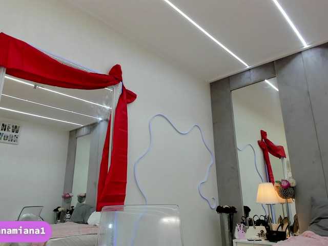 YannaMiana's BongaCams show and profile