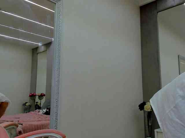 YannaMiana webcam
