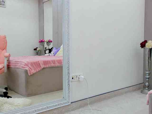 YannaMiana webcam