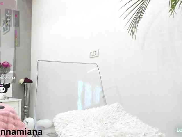 YannaMiana webcam