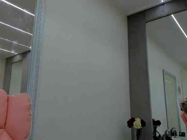 YannaMiana webcam