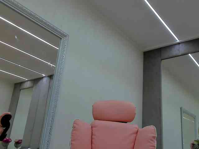 YannaMiana webcam