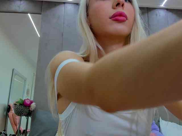 YannaMiana webcam