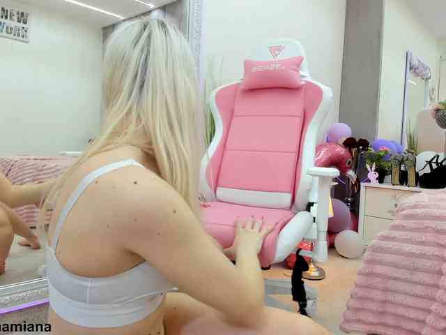 YannaMiana webcam