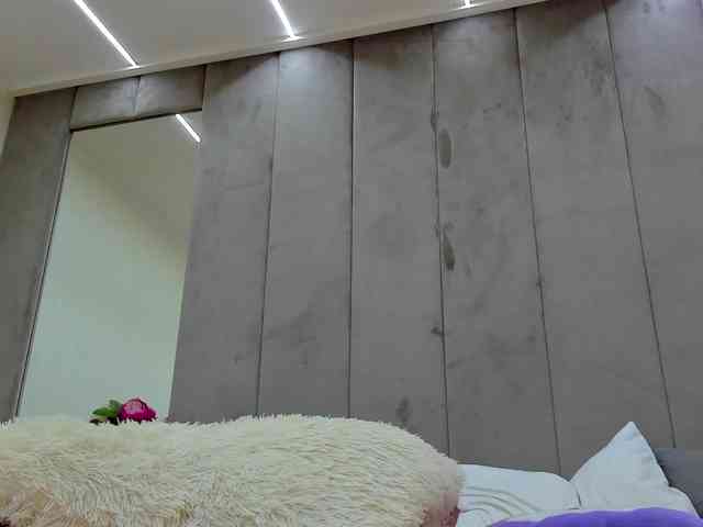 YannaMiana webcam
