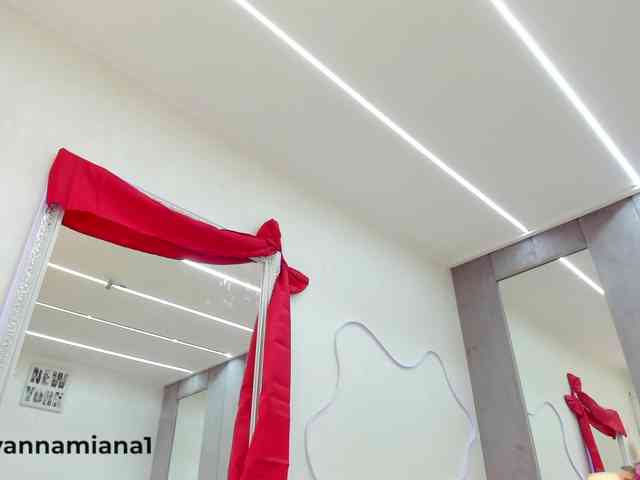 YannaMiana webcam