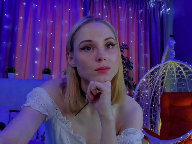 GinaLovely's BongaCams show and profile