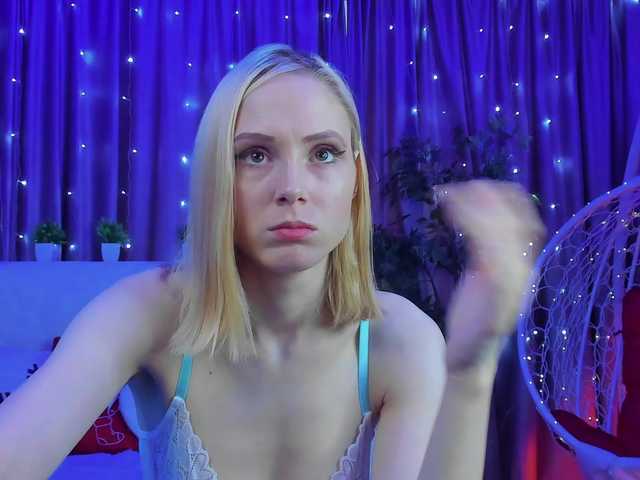 GinaLovely's BongaCams show and profile