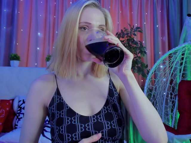 GinaLovely's BongaCams show and profile