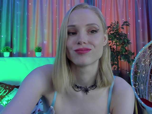 GinaLovely's BongaCams show and profile