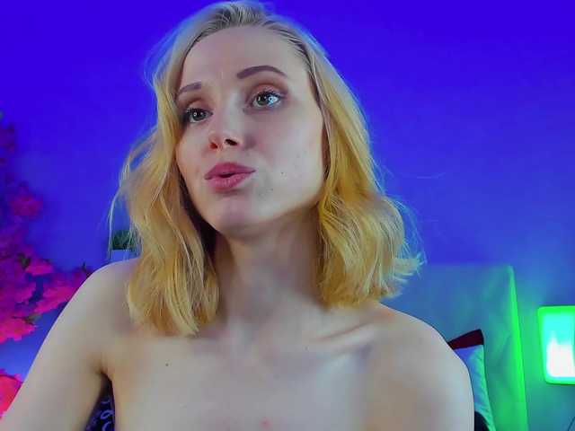 GinaLovely's BongaCams show and profile