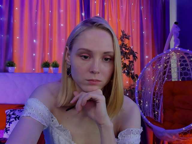 GinaLovely's BongaCams show and profile