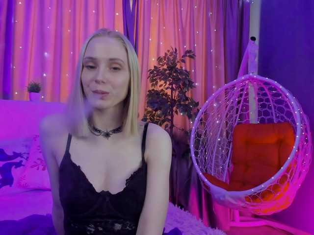 GinaLovely's BongaCams show and profile