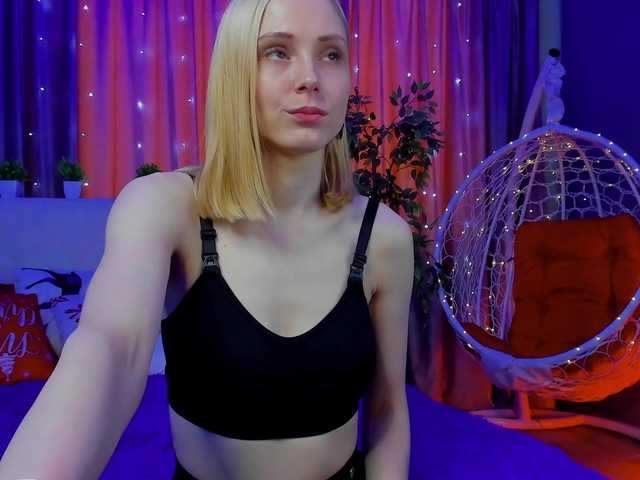 GinaLovely's BongaCams show and profile