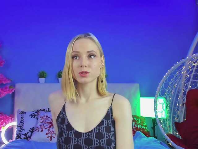 GinaLovely's BongaCams show and profile
