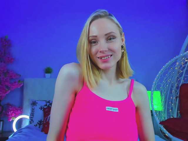 GinaLovely's BongaCams show and profile