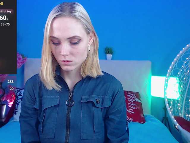 GinaLovely's BongaCams show and profile