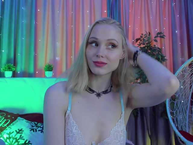 GinaLovely's BongaCams show and profile