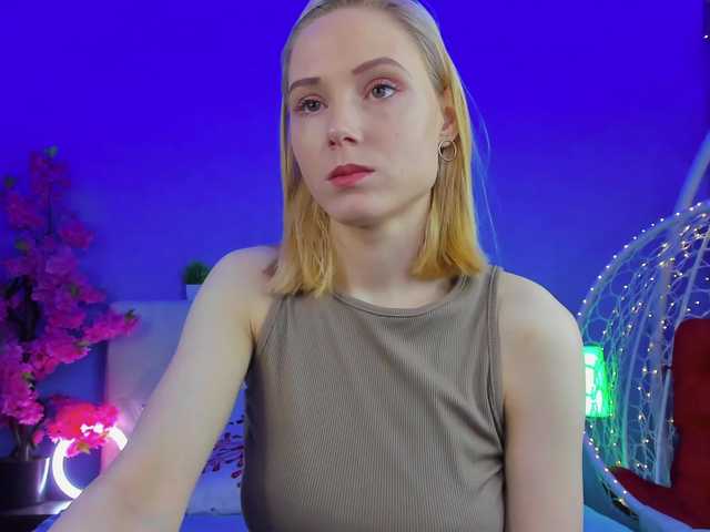 GinaLovely's BongaCams show and profile