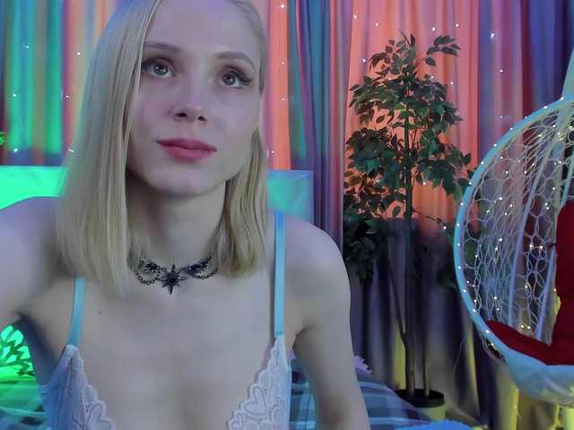 GinaLovely's BongaCams show and profile