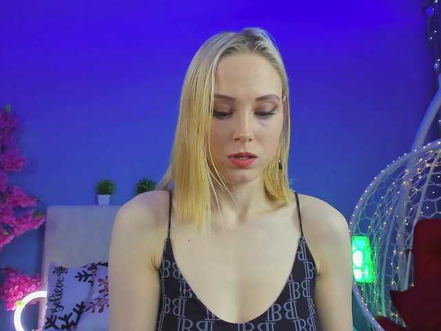 видео GinaLovely