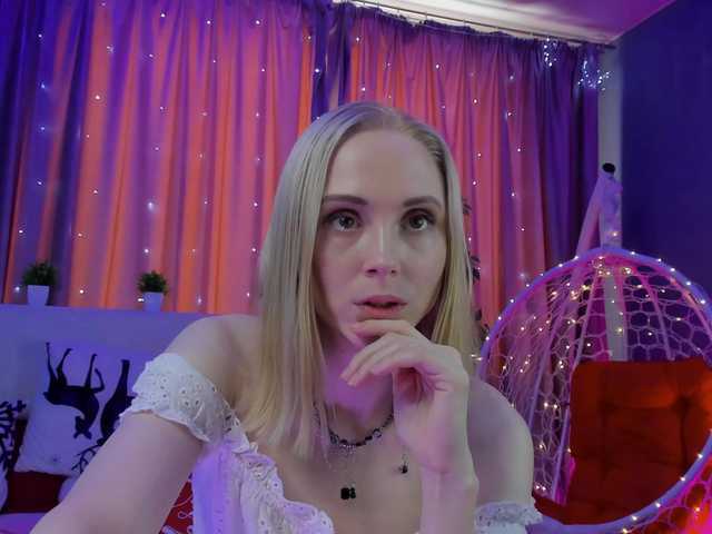 GinaLovely's BongaCams show and profile