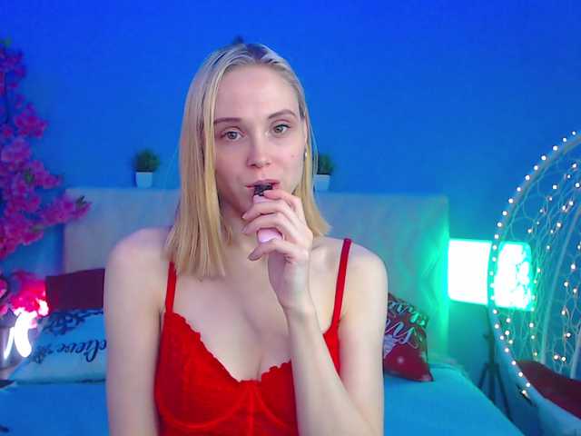 GinaLovely's BongaCams show and profile