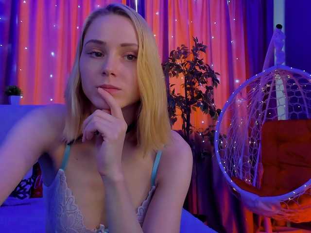 GinaLovely's BongaCams show and profile