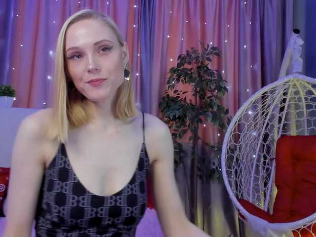 GinaLovely's BongaCams show and profile