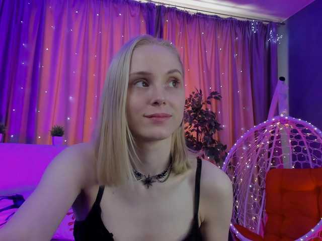 GinaLovely's BongaCams show and profile
