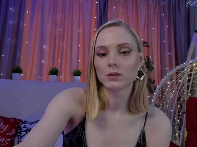 GinaLovely's BongaCams show and profile