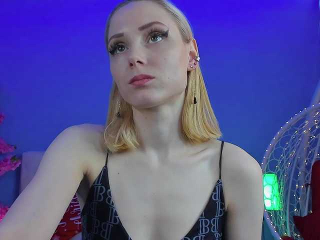 GinaLovely's BongaCams show and profile