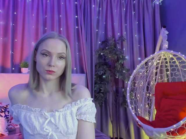 GinaLovely's BongaCams show and profile