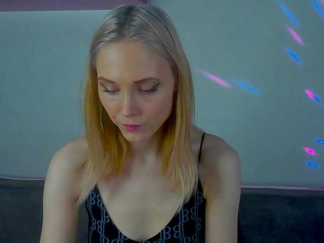 GinaLovely's BongaCams show and profile