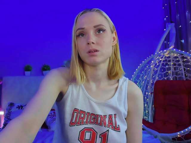 GinaLovely's BongaCams show and profile