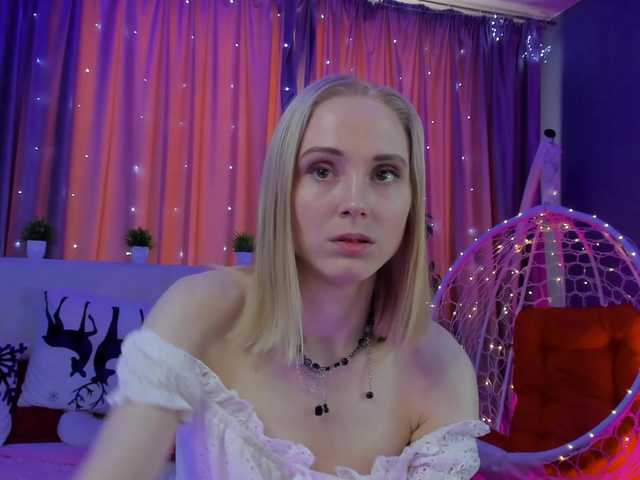 GinaLovely's BongaCams show and profile