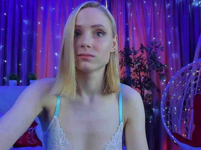GinaLovely webcam