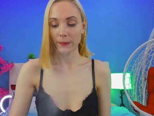 GinaLovely webcam