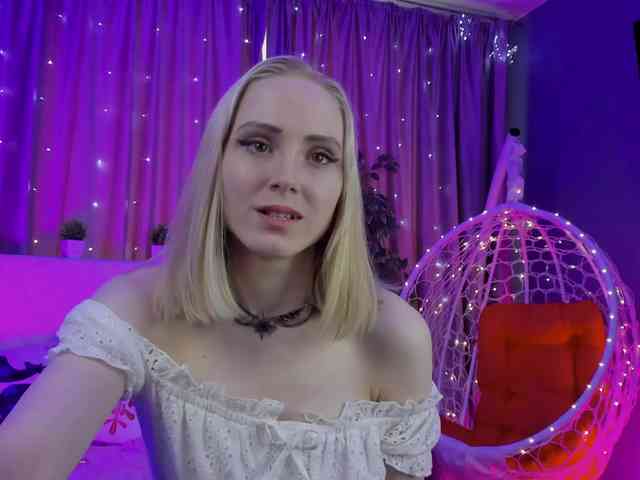 GinaLovely webcam