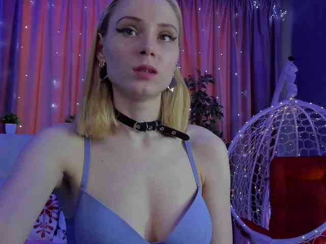 GinaLovely Live Webcam on BongaCams