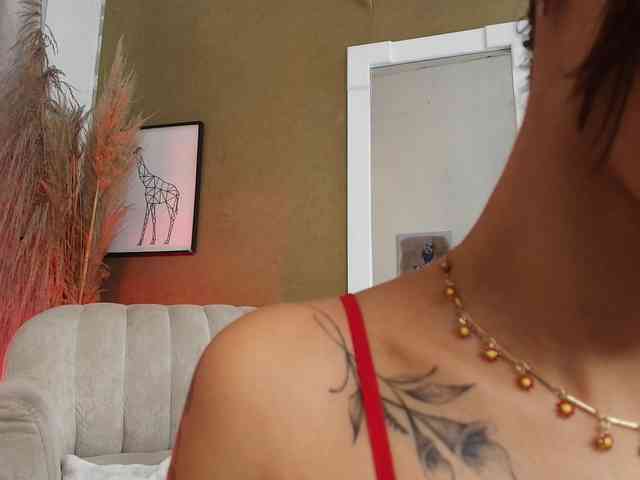 alicia--kiss webcam