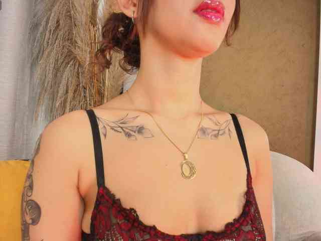 alicia--kiss webcam