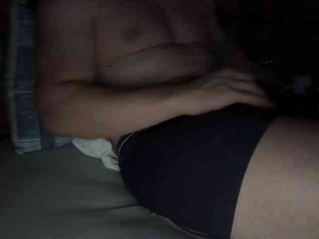 LuccaMendes Live Webcam on BongaCams