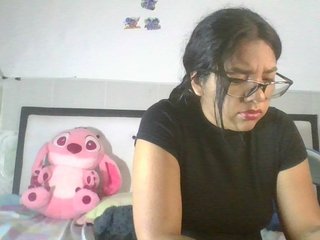 EmelyWhitte Porn Show