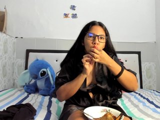 EmelyWhitte Porn Show