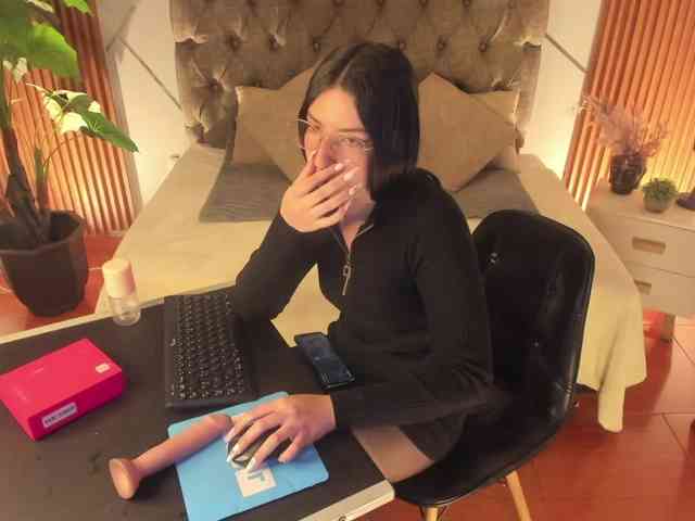 Chiaraa-Fiore webcam