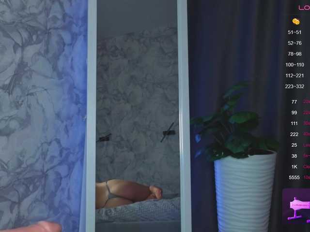 French-Eyes's BongaCams show and profile