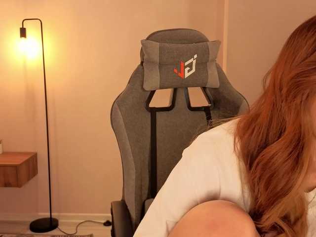 French-Eyes's BongaCams show and profile