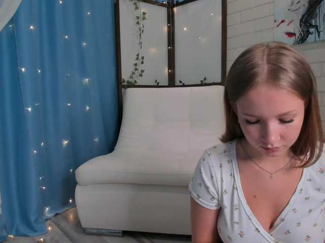 EvaSweet's BongaCams show and profile