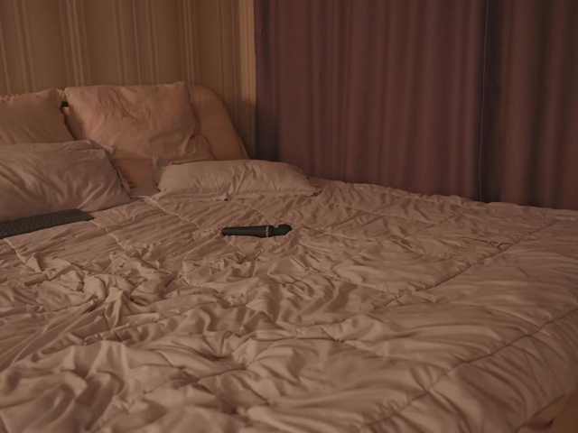 EvaSweet's BongaCams show and profile